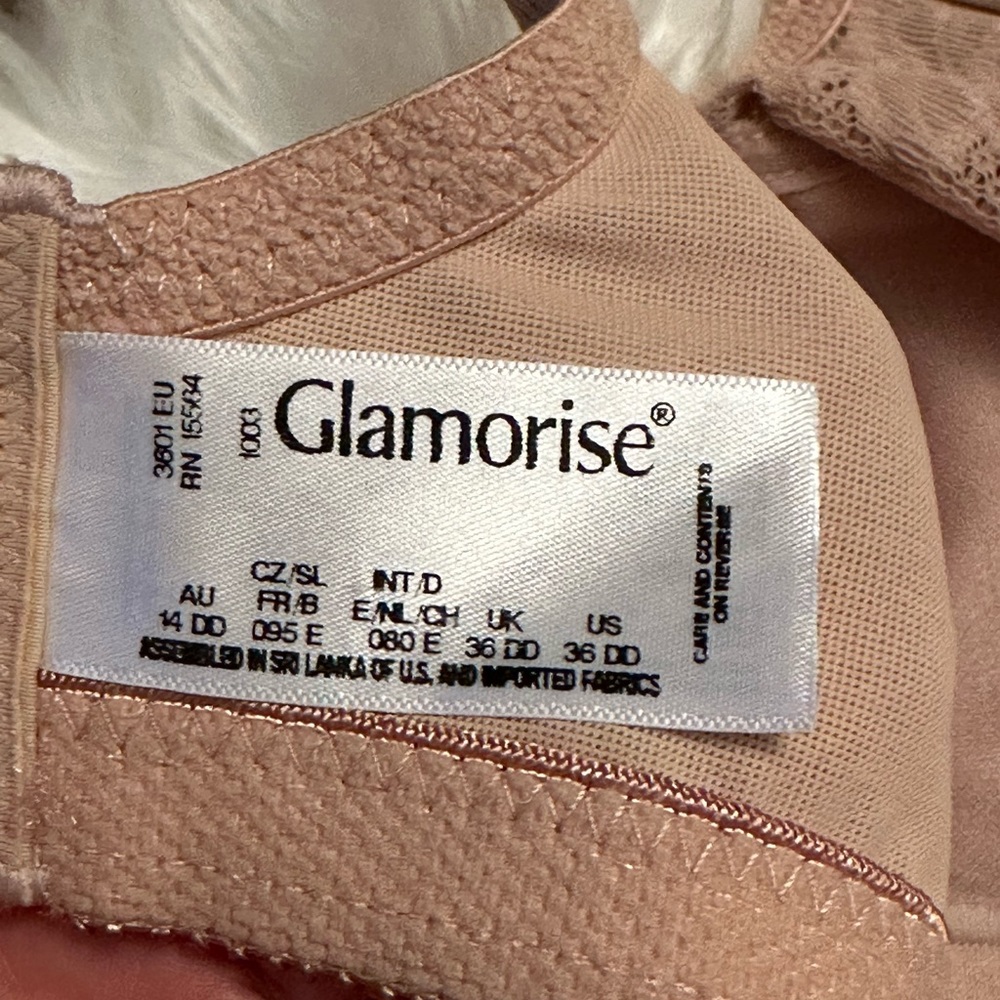 Glamorise MagicLift Wire-Free Minimizer Bra - Picture 12 of 14